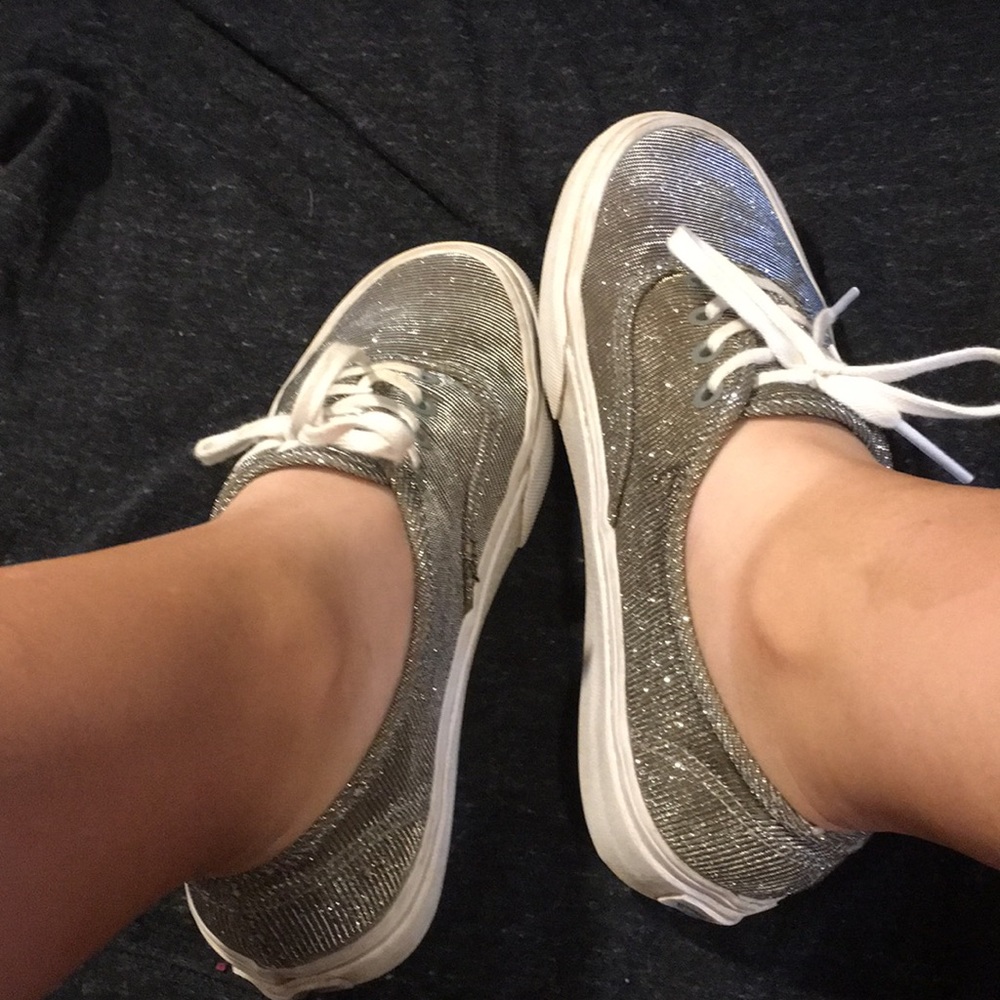 Shoes - Picture 2 of 5